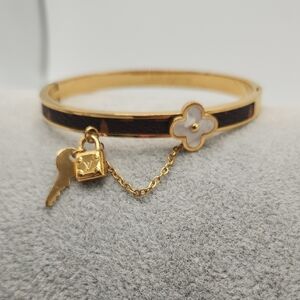 18k Gold Plated Stainless Steel Bangle Bracelet, Faux Leather Lock And Key